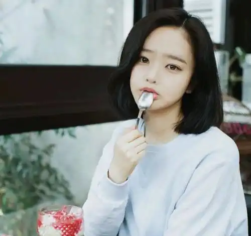 韩系网红头像女高清孙花