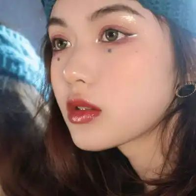 橙色系女生头像霸气少女