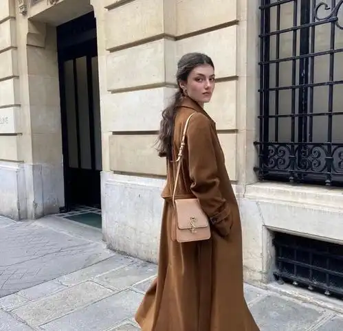 秋冬的洋气,还得看法式感穿搭,照着穿美出新高度