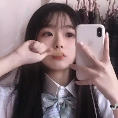 陆子初ins韩系微信女生头像