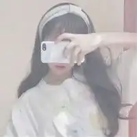 头像挡脸女可爱穿睡衣挡脸的可爱女头