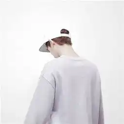 男生头像背影阳光帅气图片大全有你在我就特别地满足