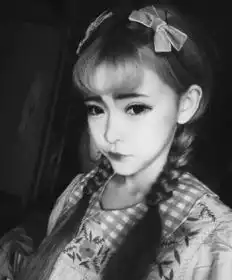 头像女韩系秋冬马尾