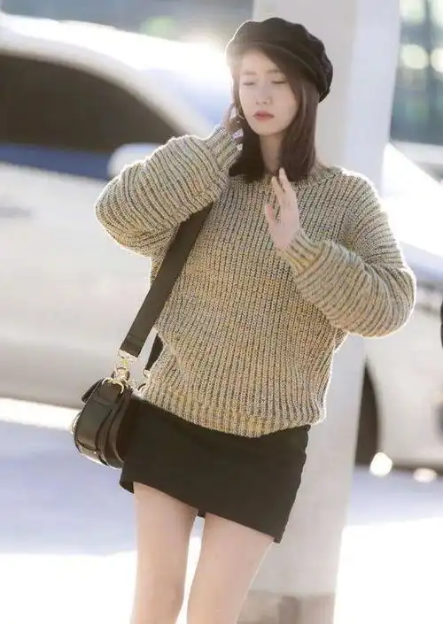 气质女生林允儿,穿衣真的好时髦,处处彰显时尚气息