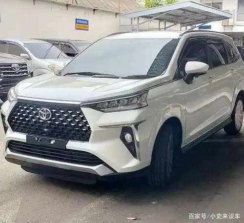 11万起售丰田7座版五菱宏光上市,外观霸气动感,配1.5引擎