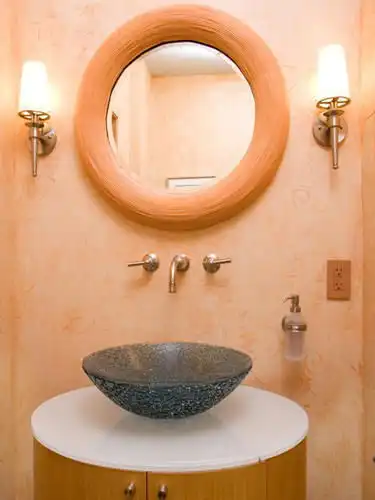 创意的小型卫生间装修效果图,让卫生间独一无二