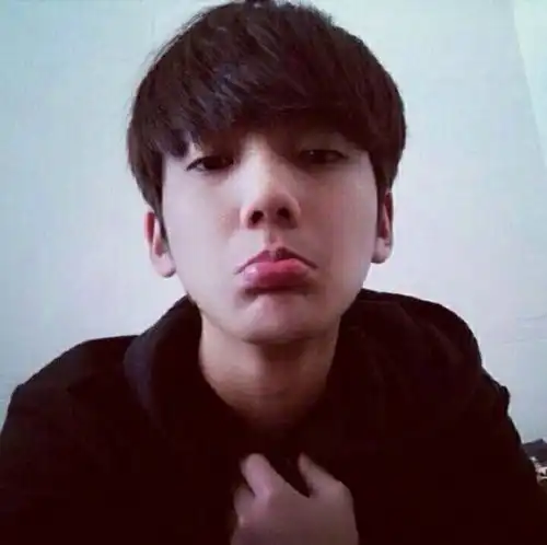 他是谁微博是什么