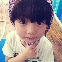 qq头像很爱很爱你亲爱的小孩男生