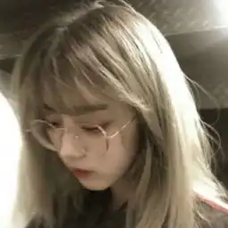 头像女丧系真人头像