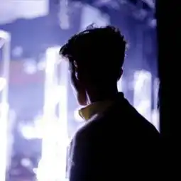 高冷帅气的欧美没男生微信头像浪够了别回来我不等狗