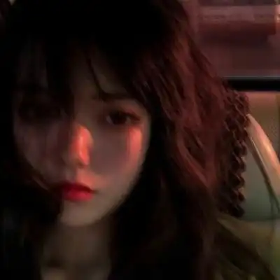 失恋适用的伤感很丧的女生头像突如其来的相遇始料未及的喜欢