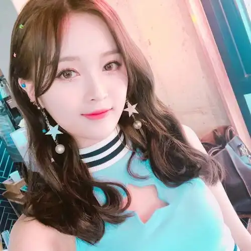 当土创101碰上prtoduce48,中式小姐姐撞上日韩系小姐姐,到底谁能略胜一筹