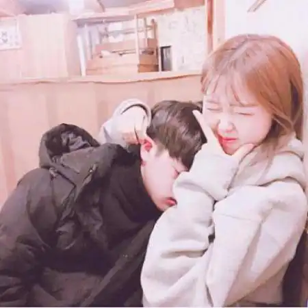 情头一男一女一左一右小清新,我没有什么天天想着你