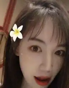 马蓉生活恢复常态,开新账号晒自拍,妆容偏向韩系,网友八字怒怼