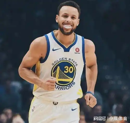 勇士11099大胜尼克斯球员评分2人完美7人及格1人拉胯库里保罗格林汤普森纽约尼克斯队网易订阅