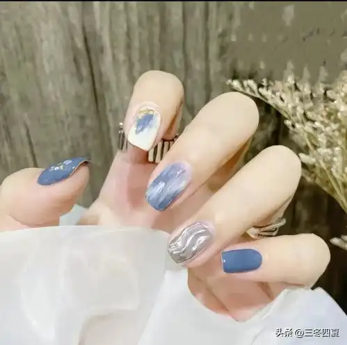 2024超仙超赞的蓝色美甲