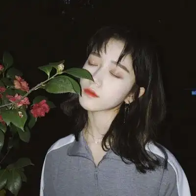 微信个性头像女生气质高冷华丽的外表隐藏着一颗冷酷的心