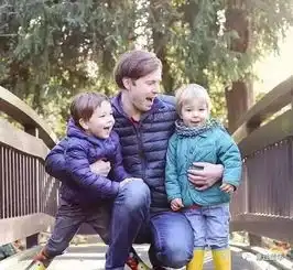 别人家带娃系列气球色素蜡烛绝不是你想象中的玩法