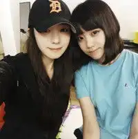 带字姐妹头像,一个要带旧萤,一个要带淡年,不要卡通