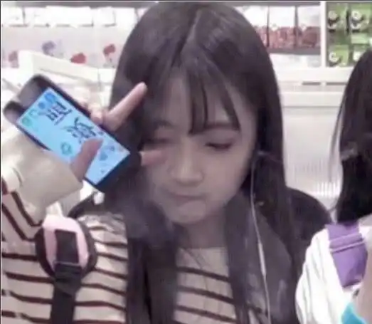 ins限量版闺蜜头像身边有一个贴心人是十分幸福的事情