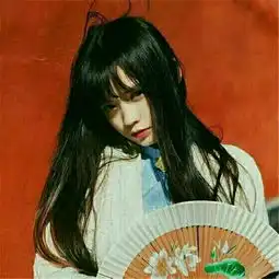 有没有这样纯色背景头像的