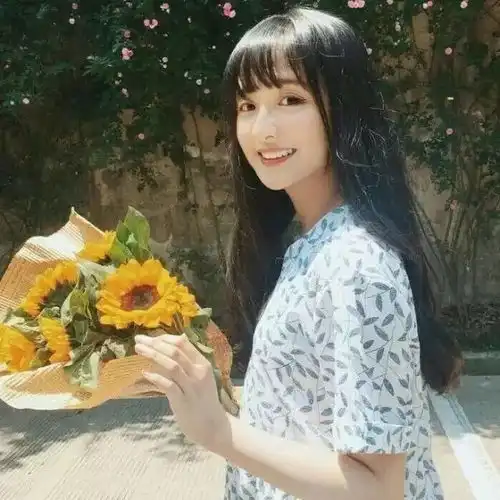 女生抹茶色系头像图片赵
