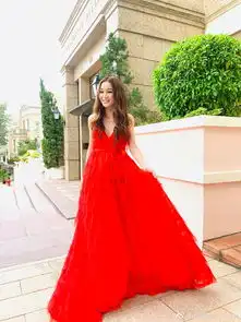 家境贫寒曾拍过大尺度戏份的温碧霞凭什么能嫁入豪门18年