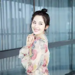 给娜扎九月最热应援