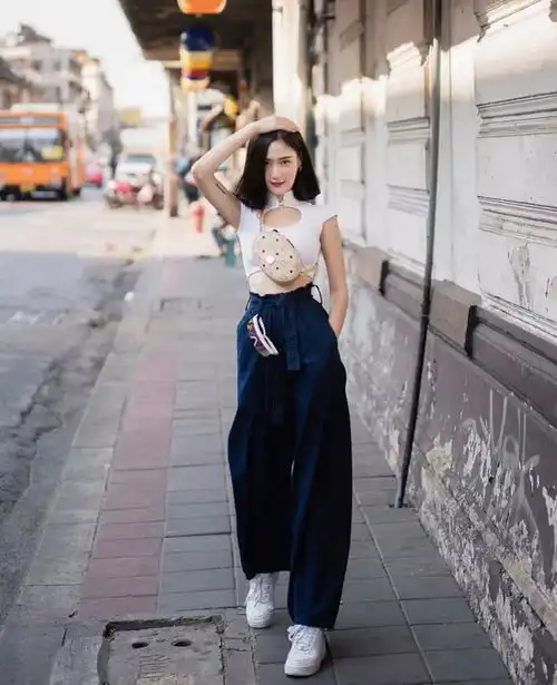 看腻了韩系穿搭火遍ins的泰式风了解一下