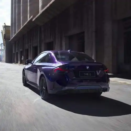 宝马2系双门轿跑车上市,售价29.98万元