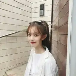 头像女可爱呆萌小女孩