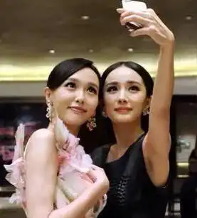 这些流量小生糊成这样不是没有原因的,一点进步没有