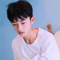 女生最容易让男生瞬间腿软的9个动作