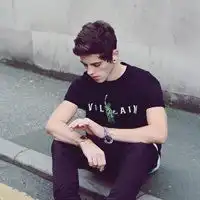 男生抽烟动漫头像霸气微信头像图片大全