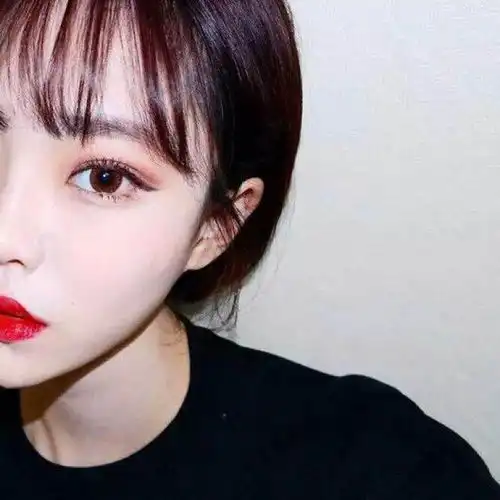 男生会对什么样的女生特别正经