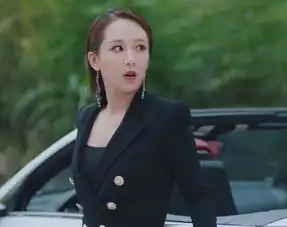 杨紫新戏造型成亮点,褪去佟年粉色少女心,一身黑衣上演霸道总裁