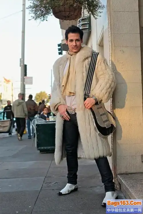 12月欧美街头潮人手袋剪影2