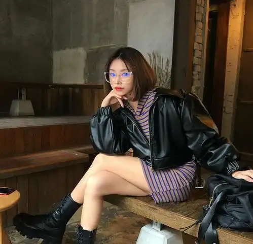 韩国短发气质女生甜酷的穿搭好时髦,简单又百搭,清爽利索还减龄