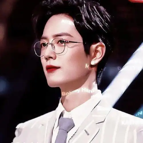 一见钟情的微信头像图