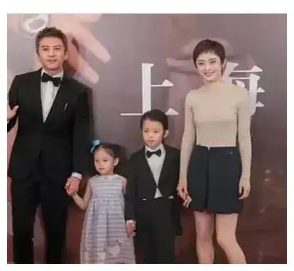 孙俪带女儿参加舞蹈比赛,丝毫没有架子,母亲明星角色切换自如