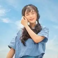 蓝色系泳池女生头像微信头像图片大全