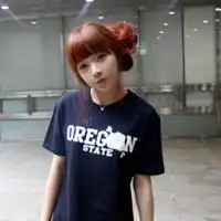 求带着猫耳的女生真人头像