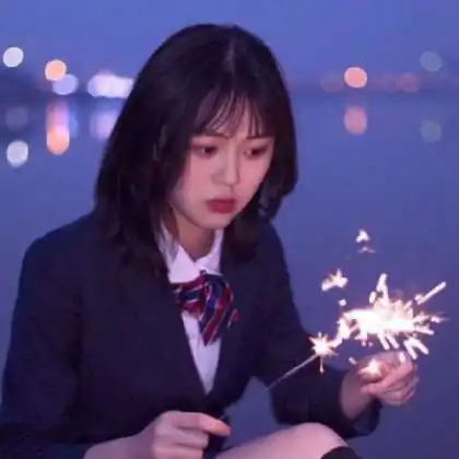 qq女生头像唯美,漂亮的女生看上一眼都成了你的影子