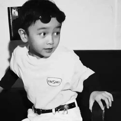 有哪些适合男生用的超级酷的微信头像