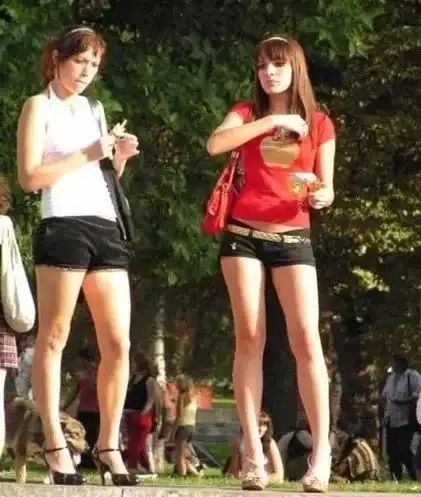 揭秘俄罗斯美女嫁中国富豪真相,钱多人傻易上钩