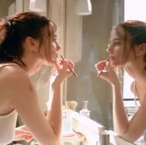 欧美真人女生头像高级小众真人女头欧美头像