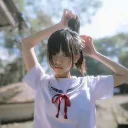 高冷系女生头像半身柠檬