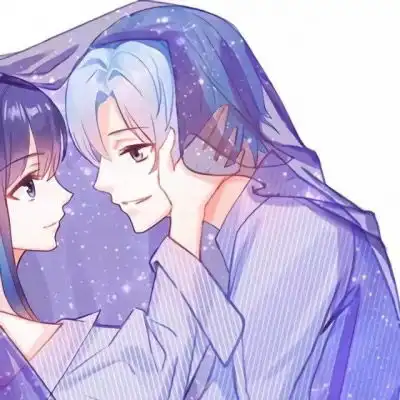 甜蜜情侣头像一人一半动漫天黑了你就是我的光