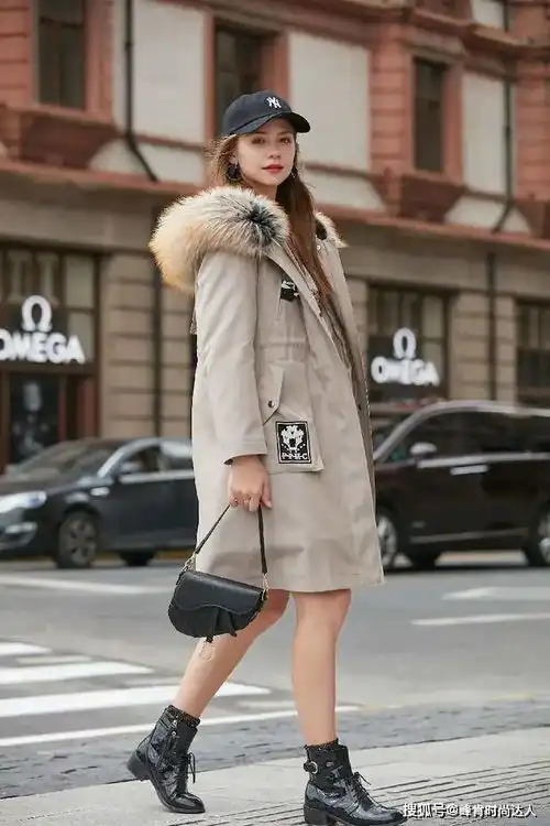 比大衣洋气,比羽绒服显瘦,派克服保暖又实用,太适合冬天穿