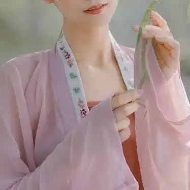 古风真人女生头像以此轮皎洁的明月,共祝我们拥有长久的欢喜与美梦